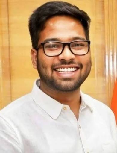 ରାଉରକେଲା ସେକ୍ଟର-୨୧ରେ ପ୍ରକାଶ ପାସୱାନ ରହୁଥିବା ଆରଏସପି କ୍ୱାର୍ଟର ସିଲ୍‌, ପୁଲିସ ଉପସ୍ଥିତିରେ ଆରଏସପିର କାର୍ଯ୍ୟାନୁଷ୍ଠାନ